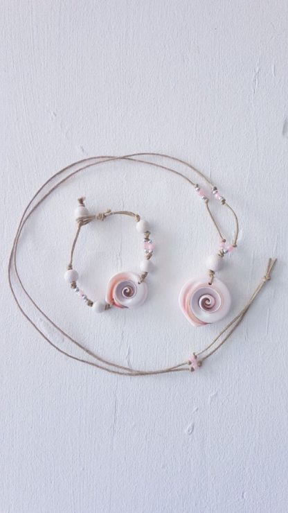 Heart of conch shell bracelet - Image 4