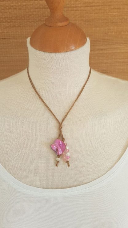 Shell necklace pink