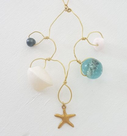 Golden wire necklace with pendants - Image 2